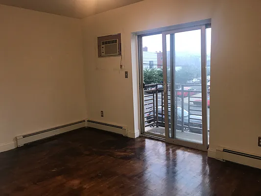 Rented by Compass | media 21
