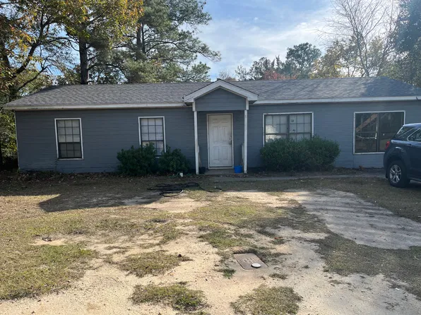 2824 Deeb Dr, Macon, GA 31206