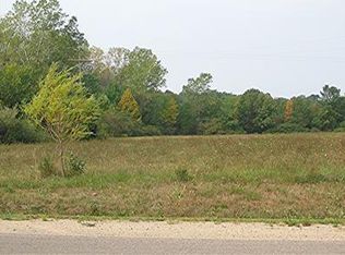 2496 64th St, Fennville, MI 49408