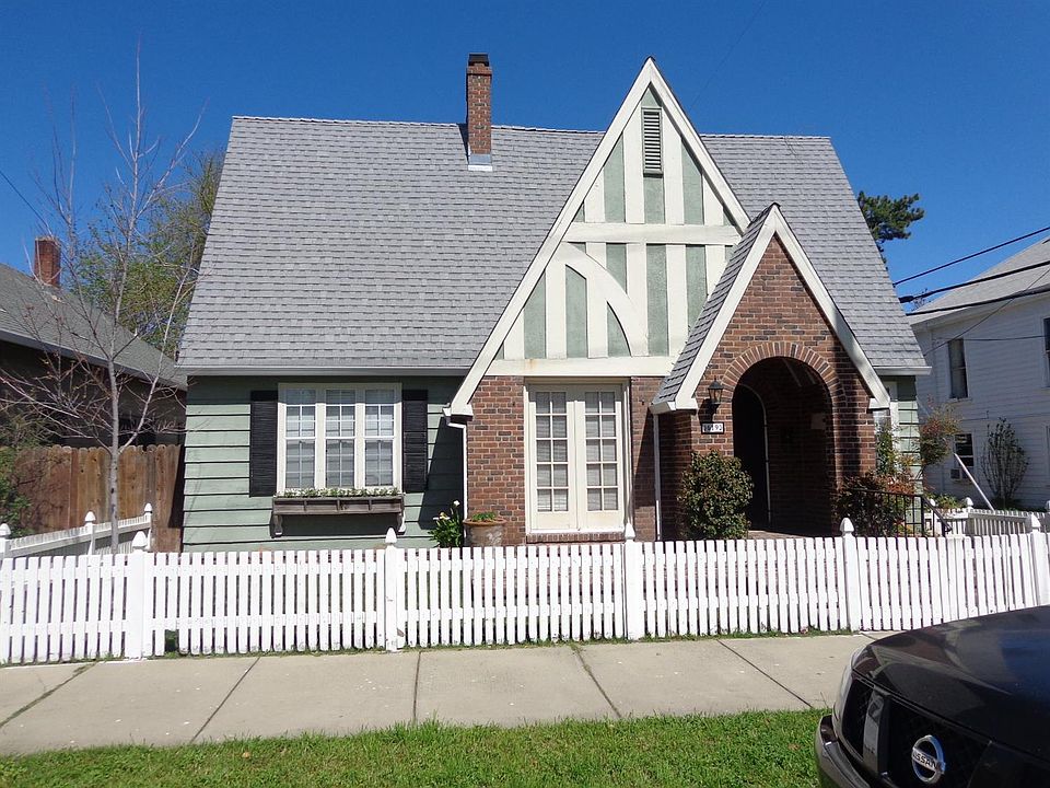 1st image of 619 8th St