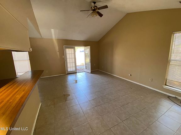 2nd image of 3860 Southbrook Dr