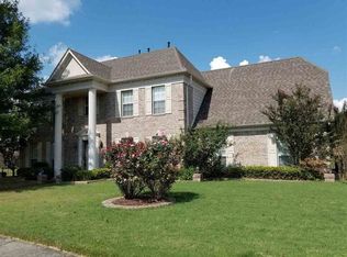 300 River Branch Dr, Collierville, TN 38017