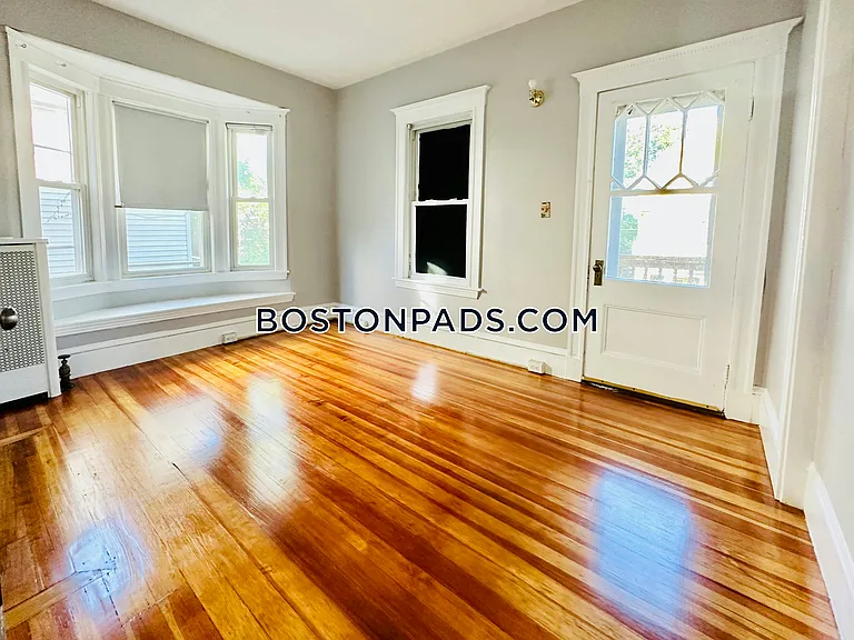 51 Bay State Ave #2 — Photo 8