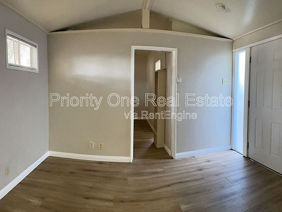 2nd image of 1118 Grand Ave