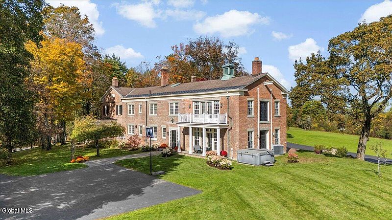 4th image of 83 Bullock Road