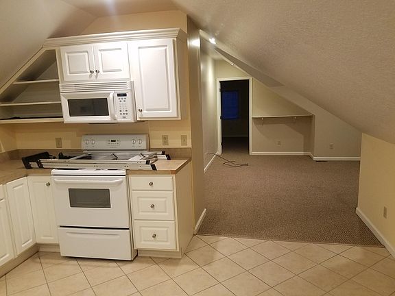 2nd image of 513 Washington Ave