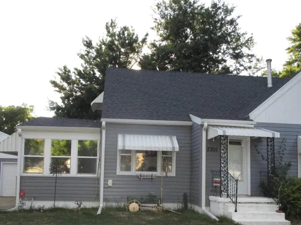 2201 S Helen St, Sioux City, IA 51106