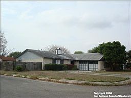 1st image of 2827 Lakebriar St