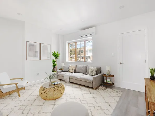 1666 73rd St, Brooklyn, NY 11204