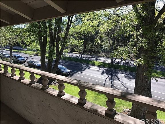 2nd image of 31579 Lindero Canyon Rd Unit 3