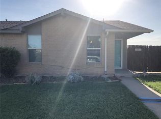 2101 Meench Dr, Moore, OK 73170