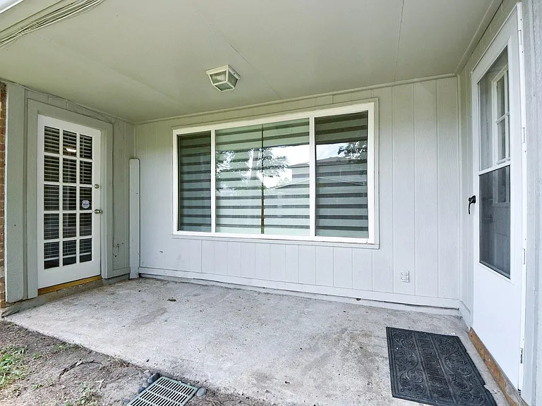 16823 Cobble Ridge Dr — Photo 38