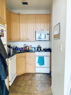 Rented by Compass | media 30