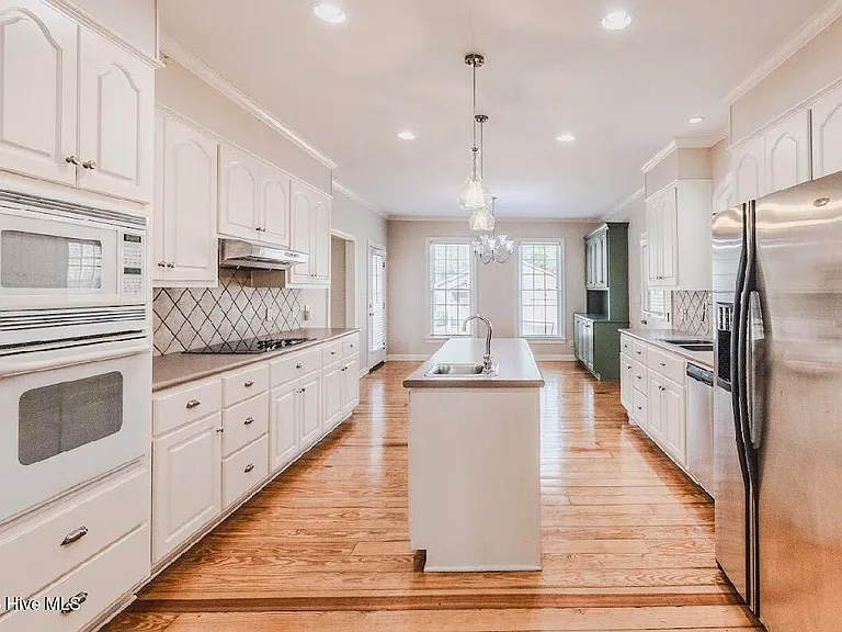 801 Sawmill Landing Rd — Photo 17