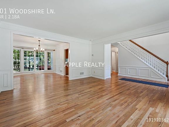 3rd image of 101 Woodshire Ln