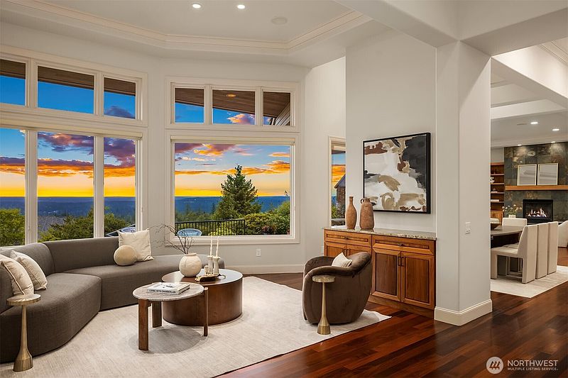 5th image of 3052 NE Harrison Street