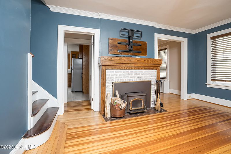 5th image of 8 Norwood Avenue