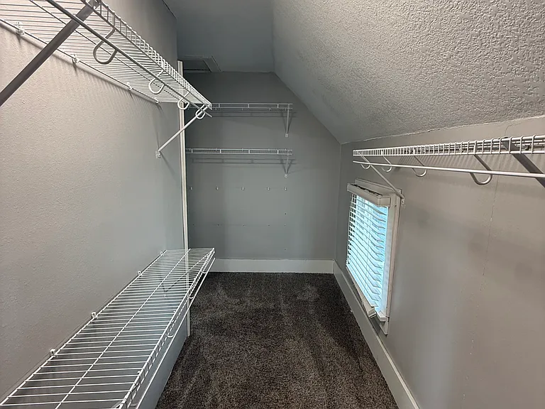 102 SW Walnut St — Photo 21