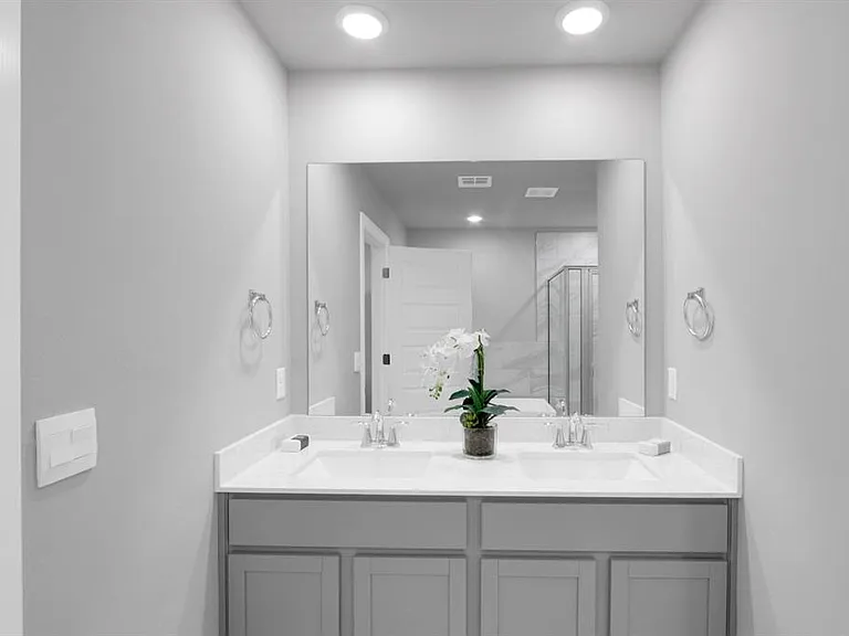 11701 SW 28th Ter — Photo 18