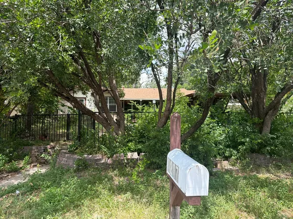 8207 Robin Hill Dr, San Antonio, TX 78230