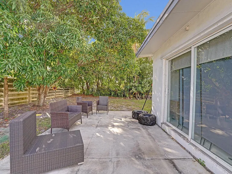 3322 McKinley St — Photo 52