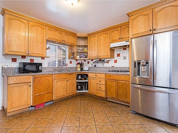 4th image of 13134 Kagel Canyon St