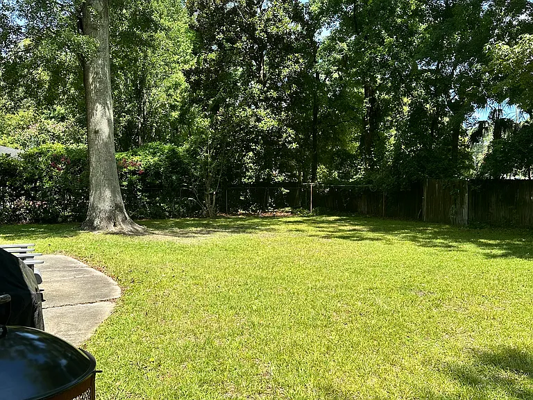 2204 N Dallerton Cir — Photo 4