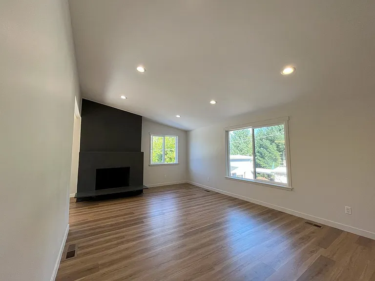 5121 SE 136th Ave — Photo 5