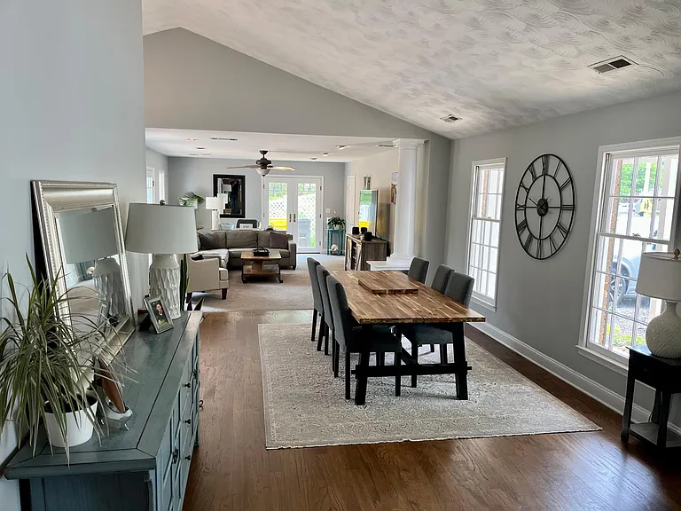 1747 Crofton Pkwy — Photo 6