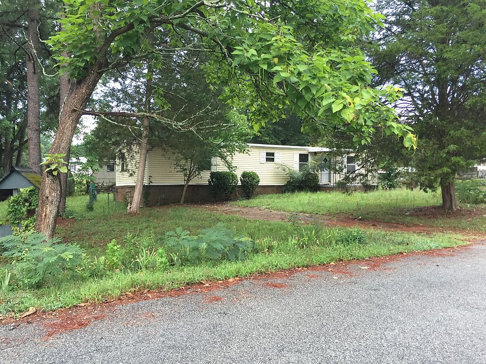 2nd image of 175 Lakeview Dr