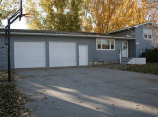 419 Stillwater Dr, Columbus, MT 59019