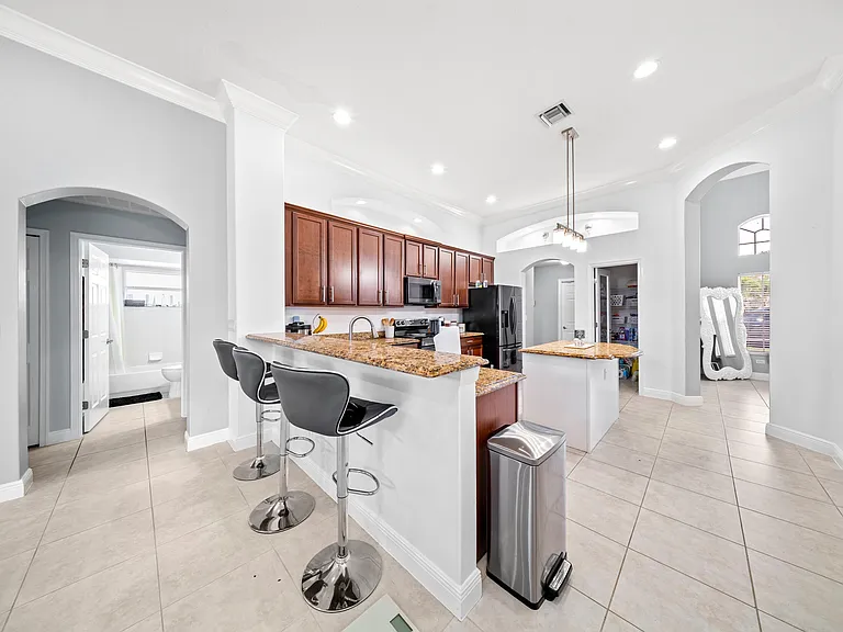 5918 NW Hann Dr — Photo 27