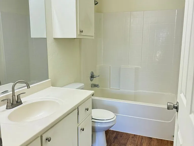 Cedar Creek Apartment Homes — Photo 20