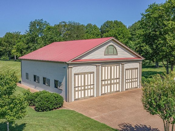 39th image of 1711 Old Hillsboro Rd