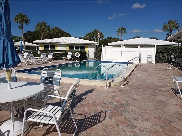 3900 Roxane Blvd #8B — Photo 14