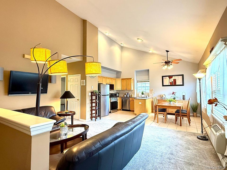 1st image of 197 Fulton Street #20