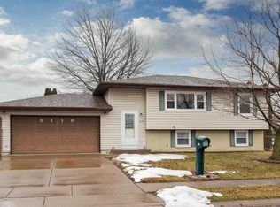 3110 W 43rd St, Davenport, IA 52806