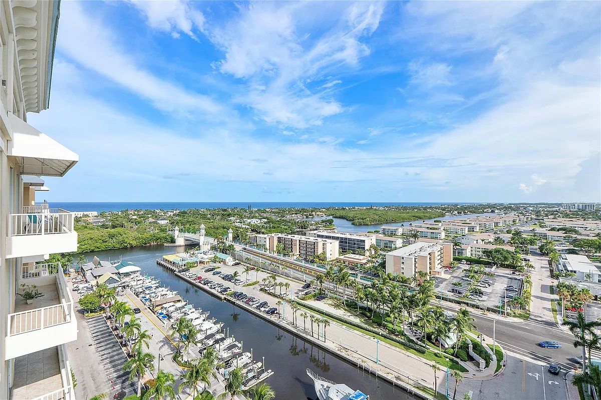 Photo 2 of 44 - 625 Casa Loma Blvd #1608 - Boynton Beach, FL Building Photo - 625 Casa Loma Blvd #1608