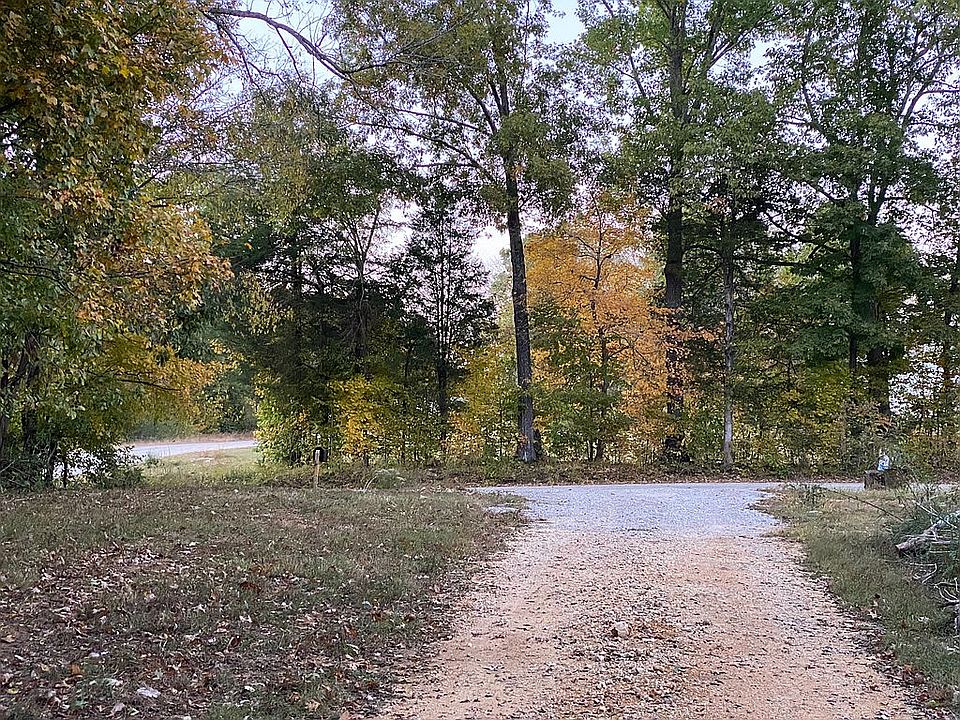 2nd image of Rieves Bend Rd