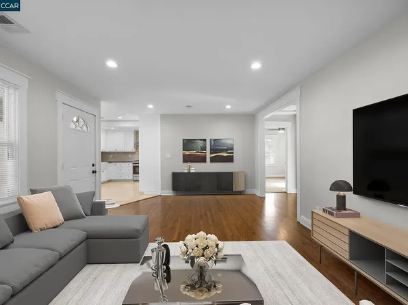 2910 Almond St #1, Martinez, CA 94553