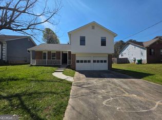 635 Catrina Ct, Stone Mountain, GA 30087