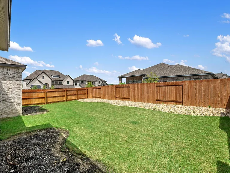6220 Hilltop Plateau Dr — Photo 34