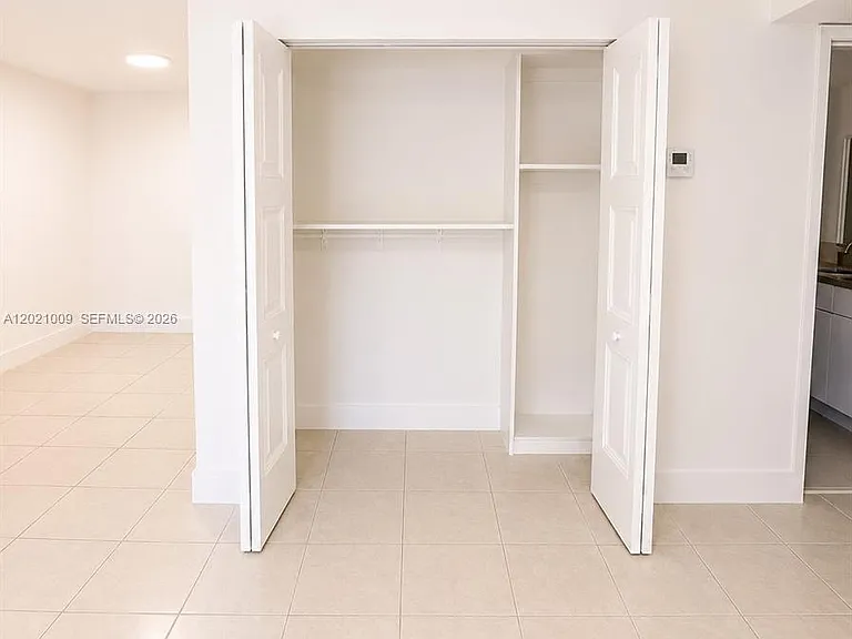 7160 Fairway Dr #J16 — Photo 4