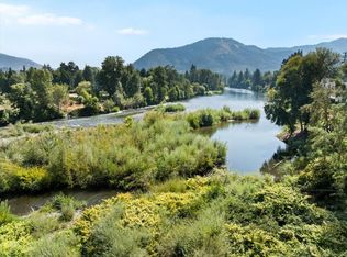 900 SE Mystic Dr, Grants Pass, OR