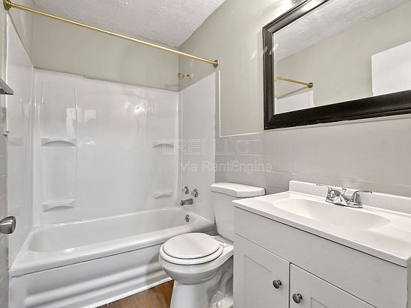 4th image of 318 N 43rd St