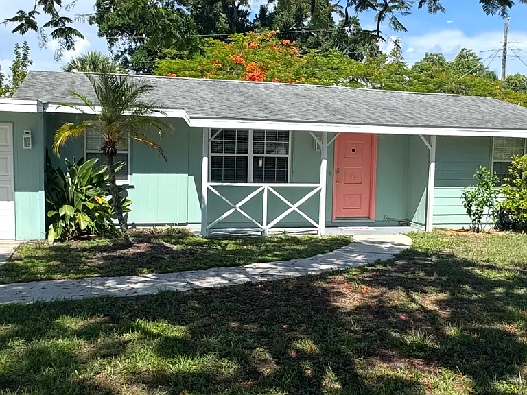 340 Caruso Pl — Photo 1