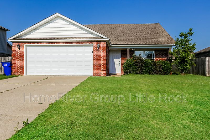 1st image of 5 Dunwood Dr