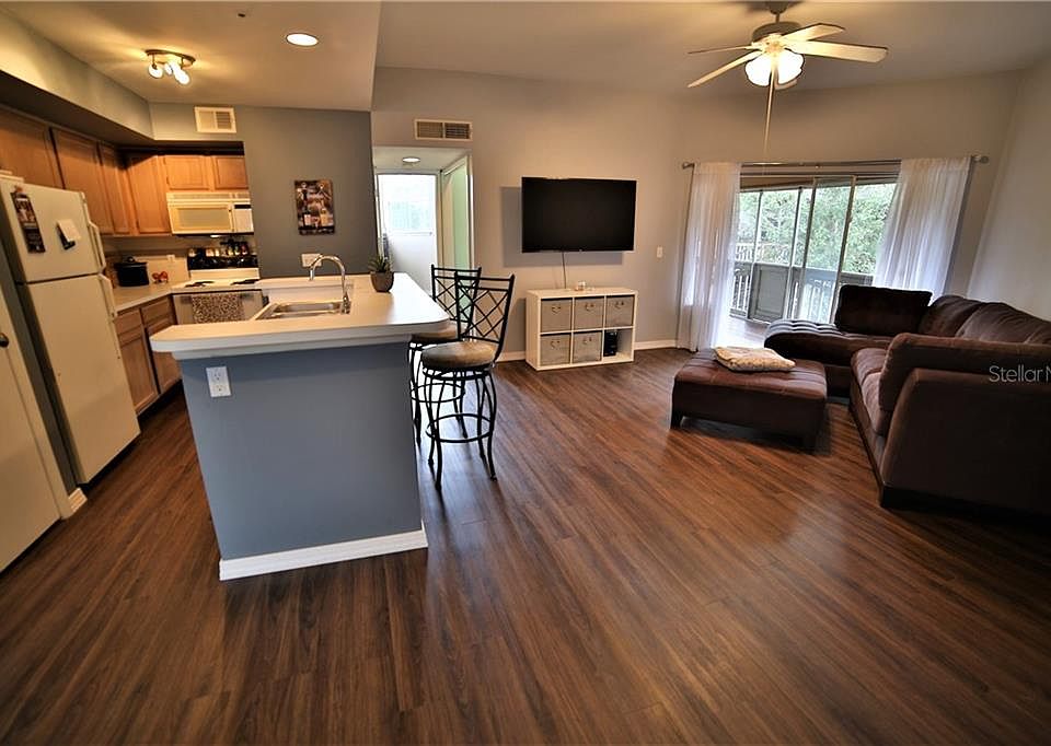 1st image of 494 N Pin Oak 304 Pl