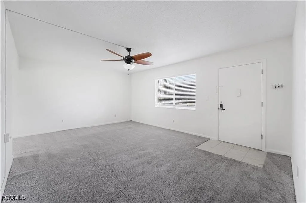Building Photo - 339 Joel Blvd #121