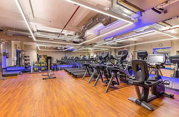 Rented by REAL New York | media 12